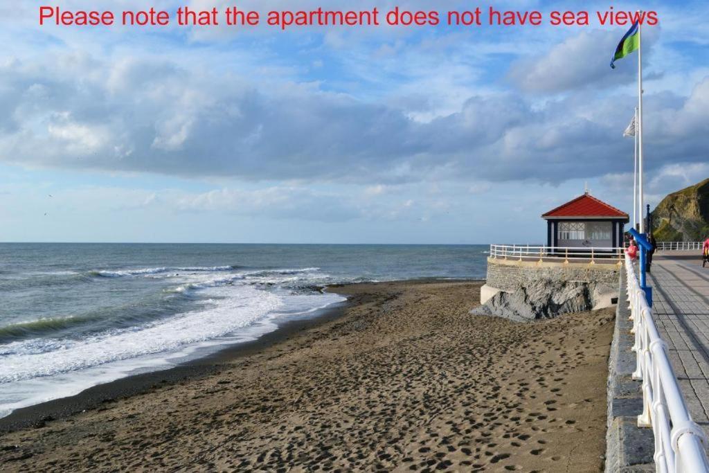Cardigan Bay Self Catering Accommodation Aberystwyth Bagian luar foto