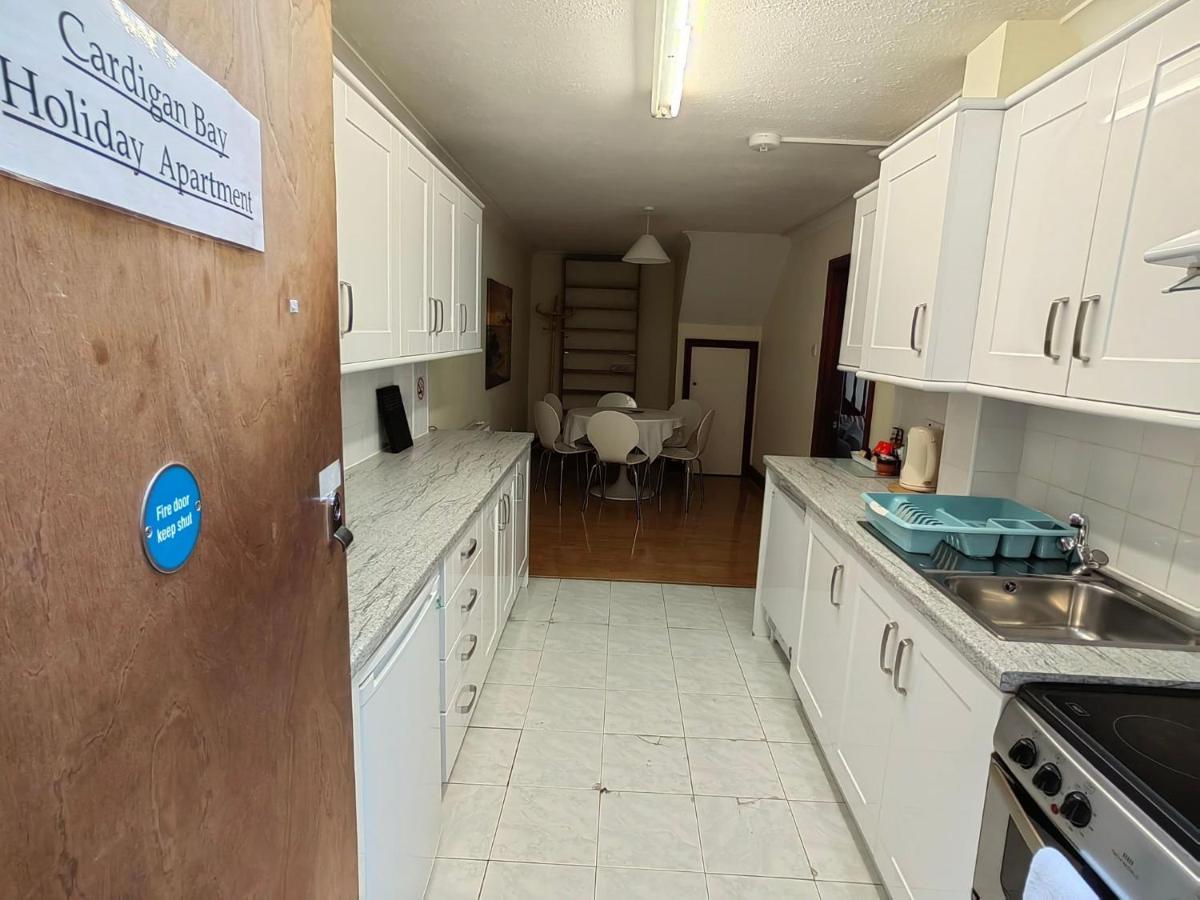 Cardigan Bay Self Catering Accommodation Aberystwyth Bagian luar foto