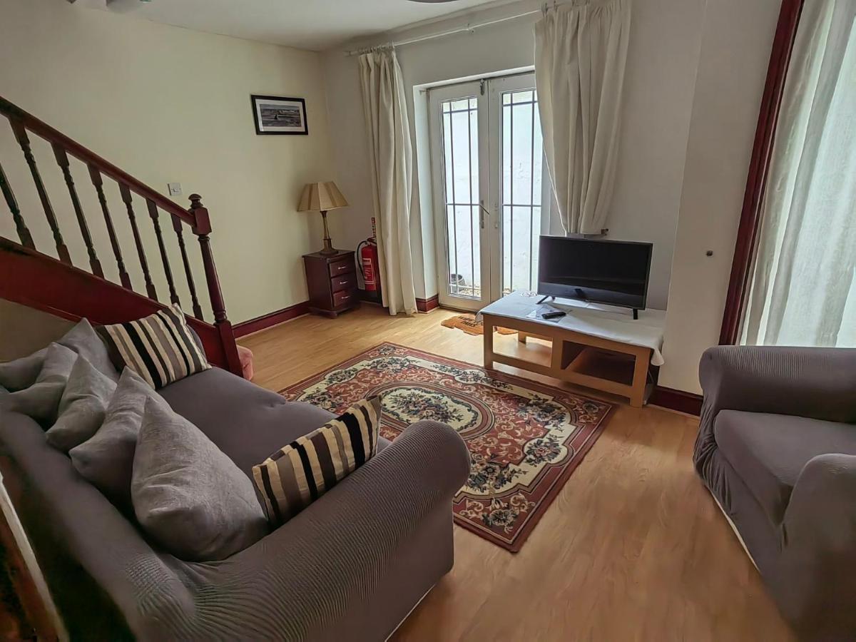 Cardigan Bay Self Catering Accommodation Aberystwyth Bagian luar foto