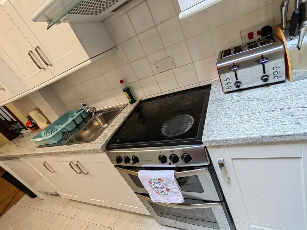 Cardigan Bay Self Catering Accommodation Aberystwyth Bagian luar foto
