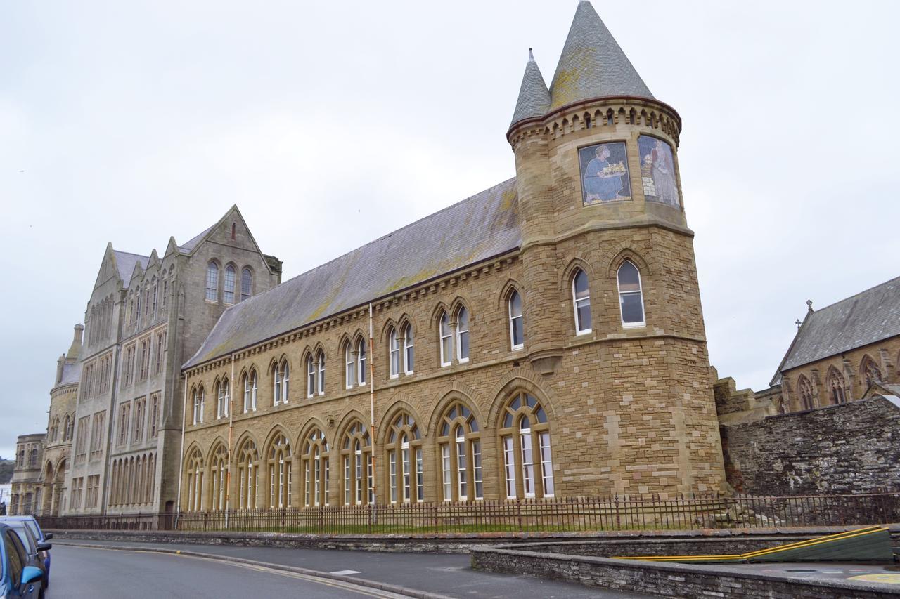 Cardigan Bay Self Catering Accommodation Aberystwyth Bagian luar foto